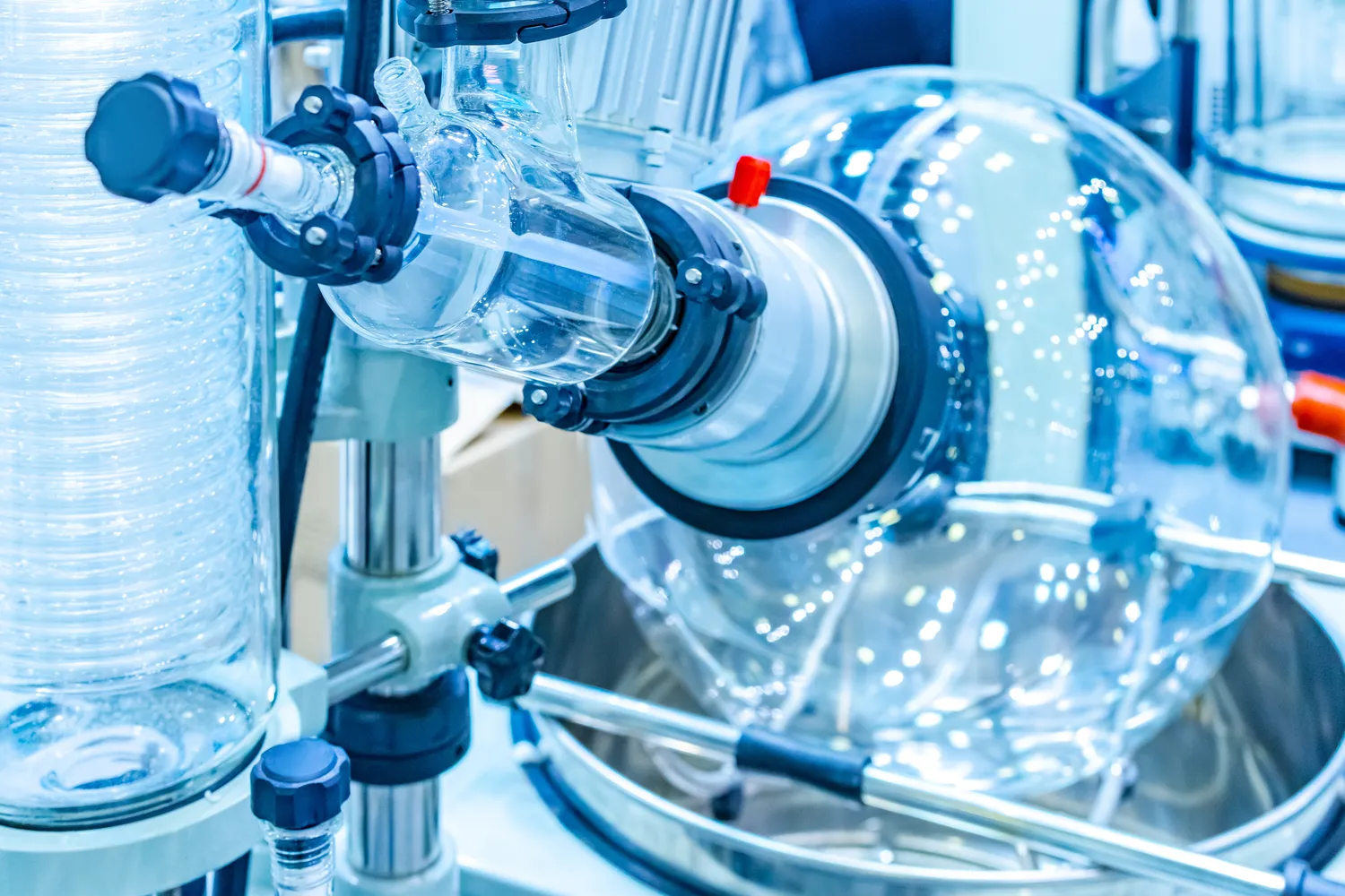 Destylator do rozpuszczalników