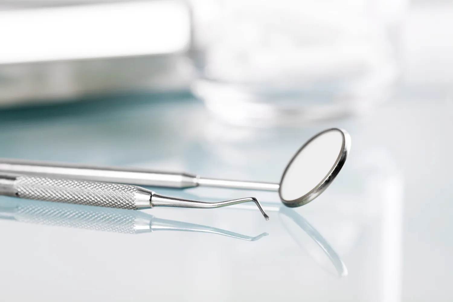 Czym się różni dentysta od stomatologa?