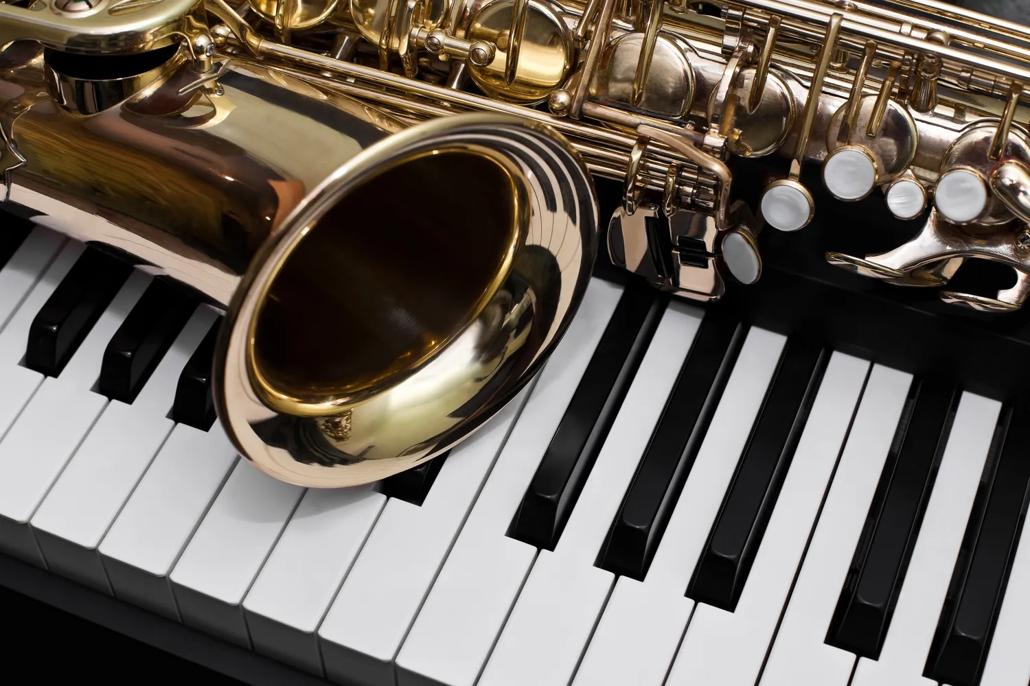 Jak złożyć saksofon altowy?