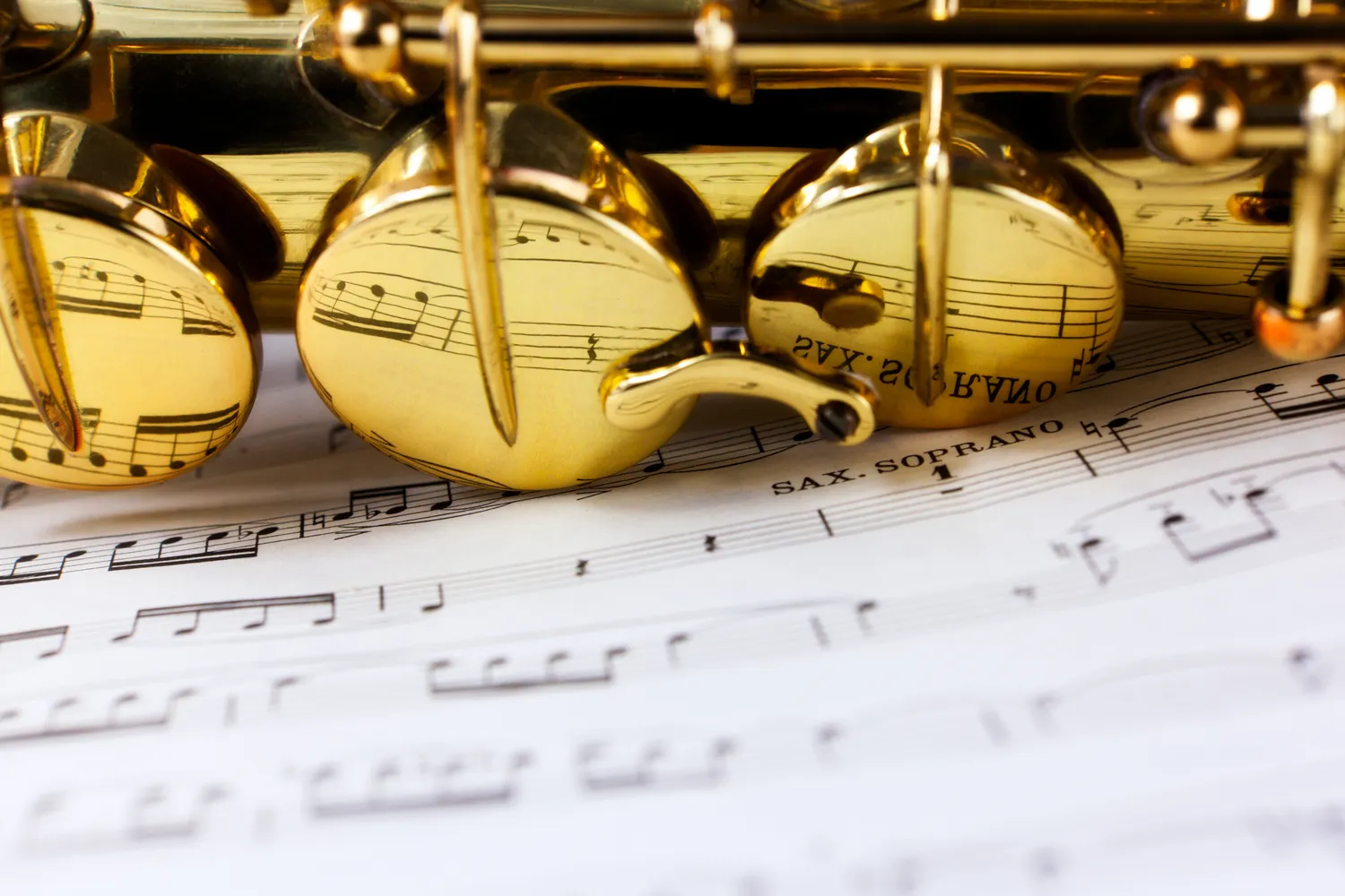 jaki-saksofon-altowy-czy-tenorowy-1