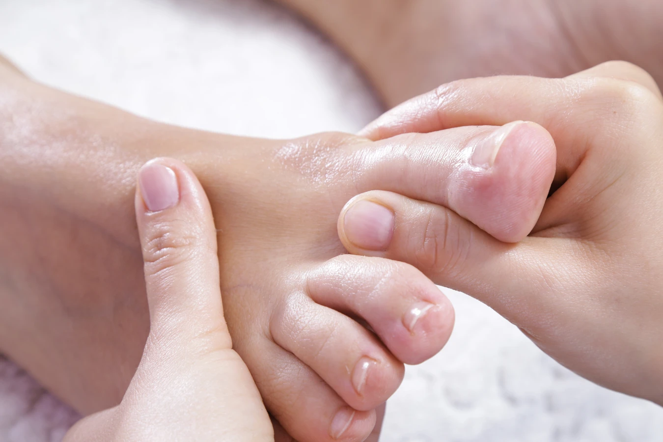 Co podolog robi z odciskami?